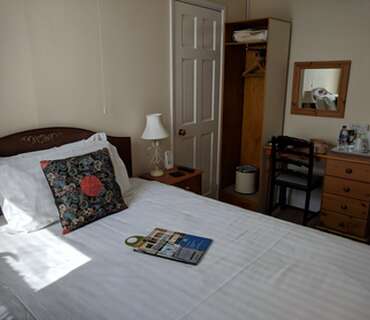 2nd floor Super Single En-suite Room (inc. Breakfast)