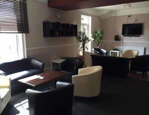 The Pines Guest Accommodation, Chippenham - photo 11